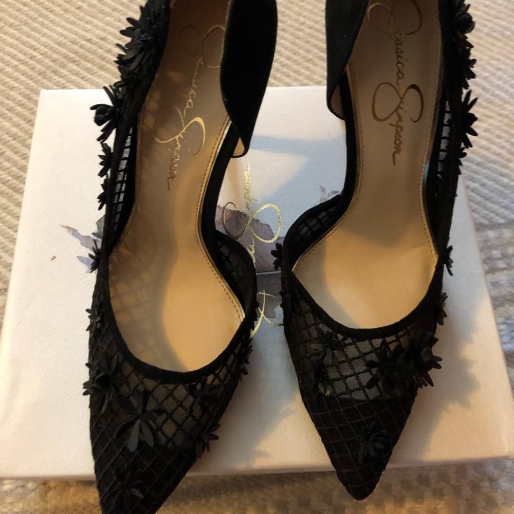 Jessica Simpson Black Pumps Never worn
